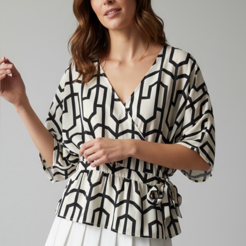 NWT Marc New York Black and Cream Geometric Blouse
